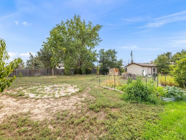 27454 Preston Rd, Pueblo, CO 81006