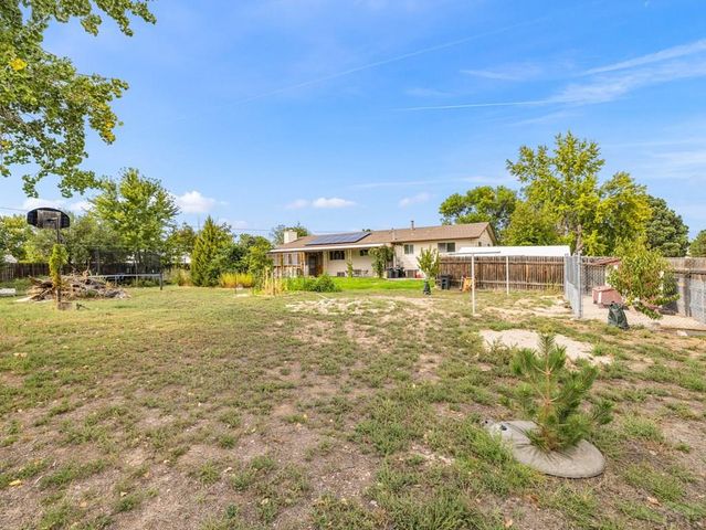 27454 Preston Rd, Pueblo, CO 81006