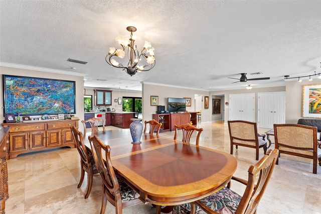 7430 SW 142nd Terrace, Palmetto Bay, FL 33158