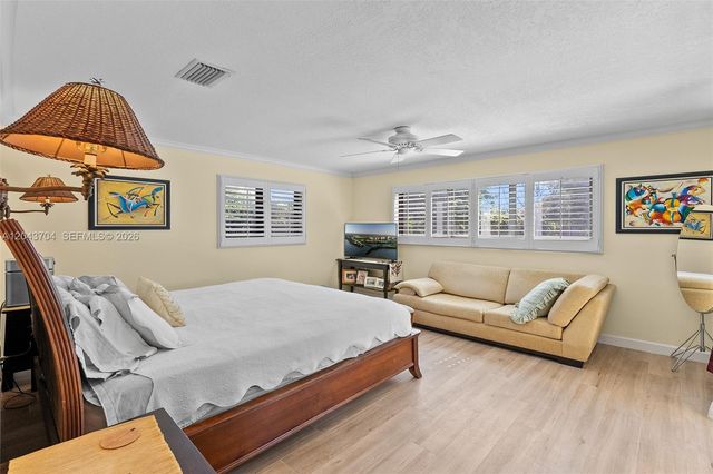 7430 SW 142nd Terrace, Palmetto Bay, FL 33158