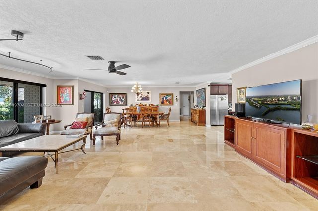 7430 SW 142nd Terrace, Palmetto Bay, FL 33158