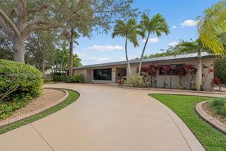 7430 SW 142nd Terrace, Palmetto Bay, FL 33158