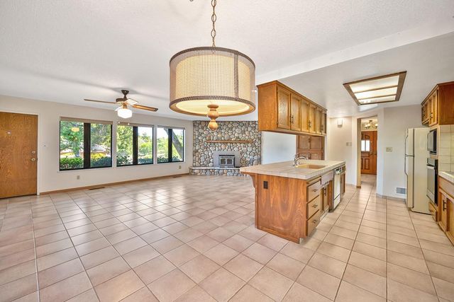 9510 Oak Leaf Way, Granite Bay, CA 95746