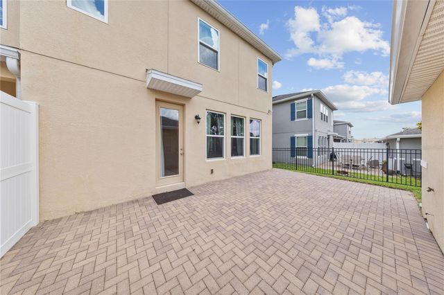 8012 BLUEJACK OAK DRIVE, Winter Garden, FL 34787