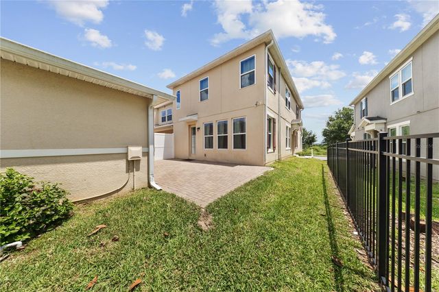 8012 BLUEJACK OAK DRIVE, Winter Garden, FL 34787