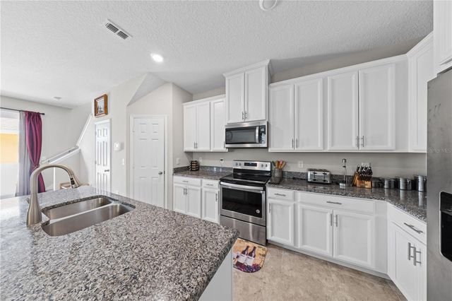 8012 BLUEJACK OAK DRIVE, Winter Garden, FL 34787