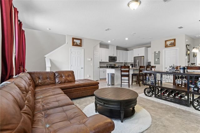 8012 BLUEJACK OAK DRIVE, Winter Garden, FL 34787