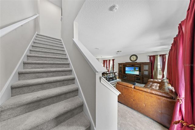 8012 BLUEJACK OAK DRIVE, Winter Garden, FL 34787