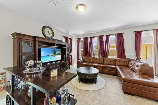 8012 BLUEJACK OAK DRIVE, Winter Garden, FL 34787