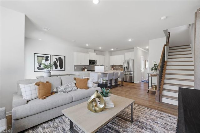 1818 Pheasant Trace Circle, Kernersville, NC 27284