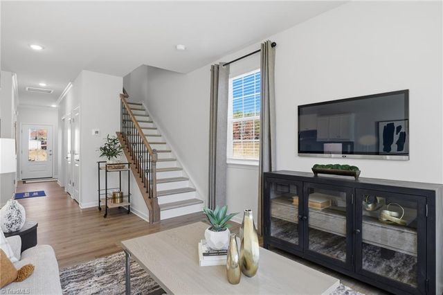 1818 Pheasant Trace Circle, Kernersville, NC 27284