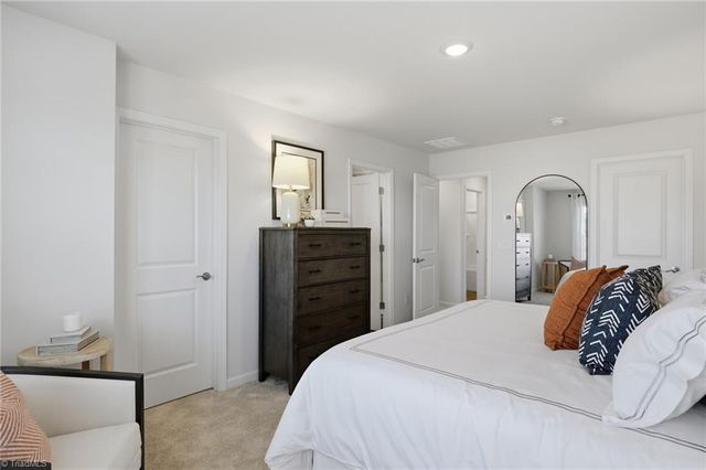 1818 Pheasant Trace Circle, Kernersville, NC 27284