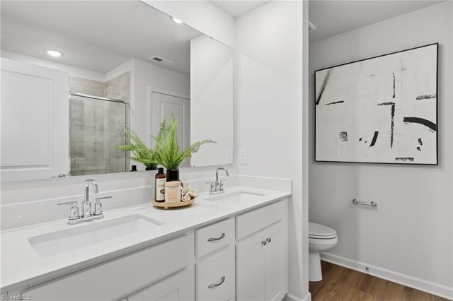 1818 Pheasant Trace Circle, Kernersville, NC 27284