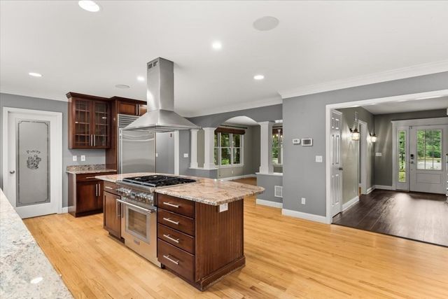 22 Red Pine Ln, Wareham, MA 02571