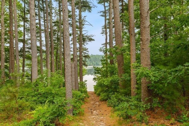 22 Red Pine Ln, Wareham, MA 02571