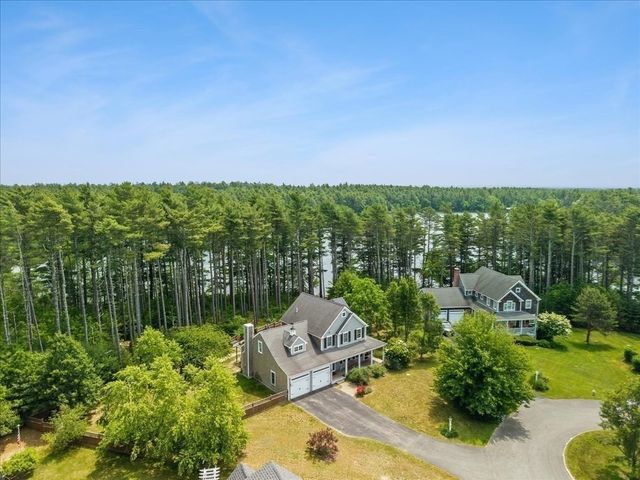 22 Red Pine Ln, Wareham, MA 02571