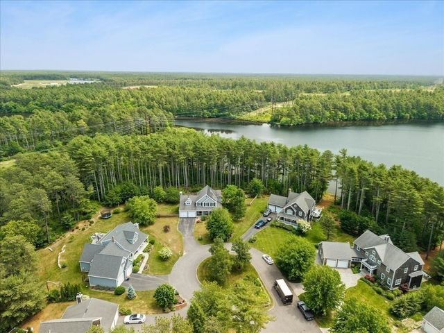 22 Red Pine Ln, Wareham, MA 02571