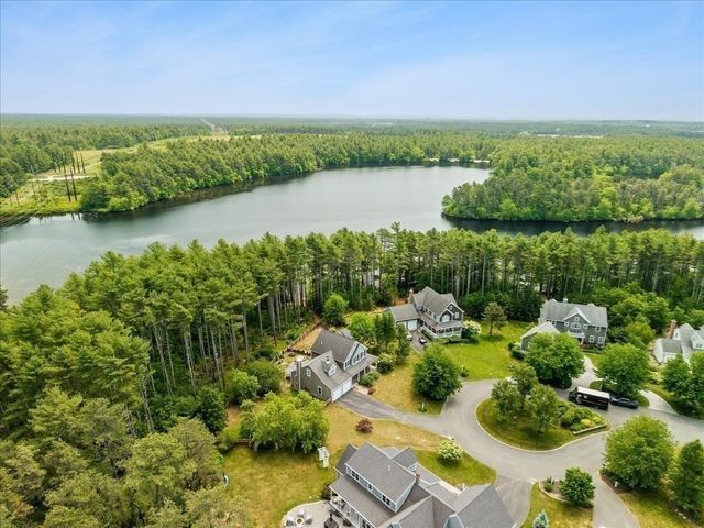 22 Red Pine Ln, Wareham, MA 02571