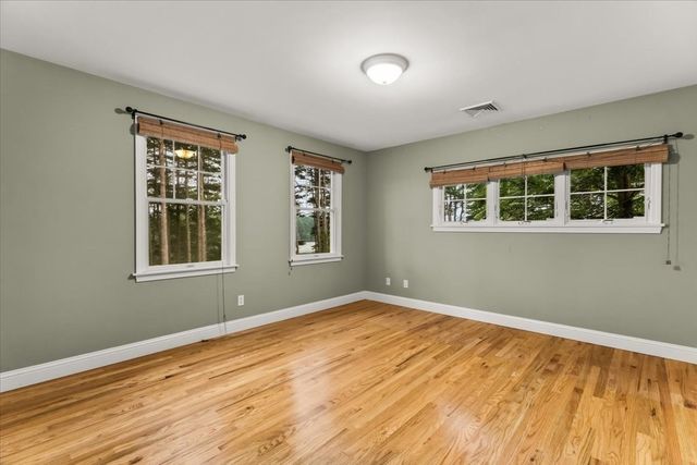 22 Red Pine Ln, Wareham, MA 02571