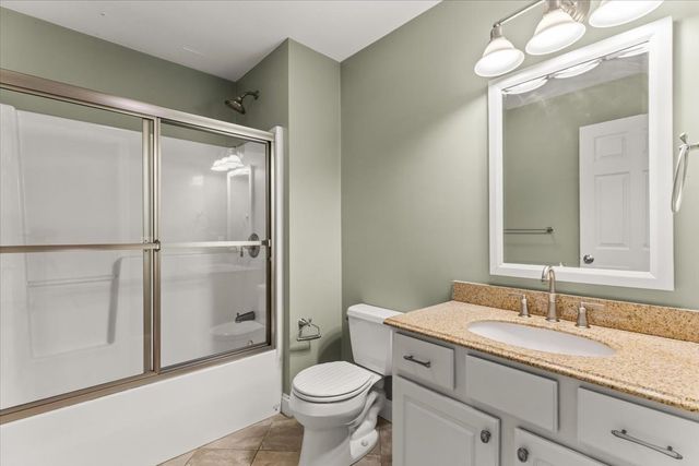 22 Red Pine Ln, Wareham, MA 02571