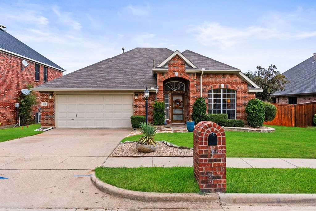 1112 Wentwood Drive, Corinth, TX 76210 — exterior