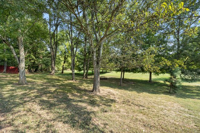 3887 Pulaski Hwy, Culleoka, TN 38451