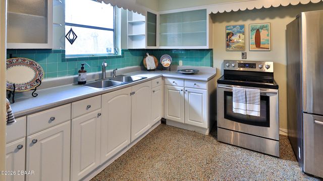 516 Bostwick Avenue, Daytona Beach, FL 32118