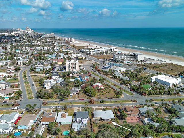 516 Bostwick Avenue, Daytona Beach, FL 32118