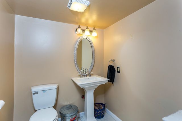 2082 Miller Road, Huntington, WV 25701