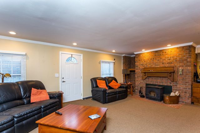 2082 Miller Road, Huntington, WV 25701