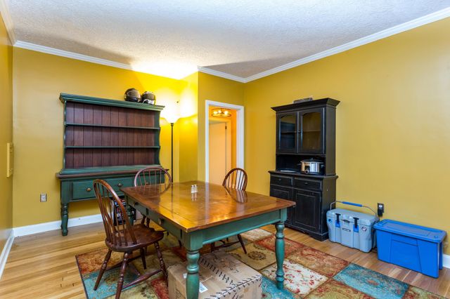 2082 Miller Road, Huntington, WV 25701