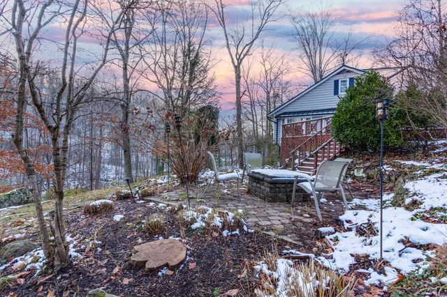 2082 Miller Road, Huntington, WV 25701