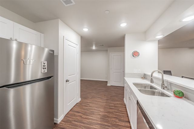 6217 Wilhitte Drive, Arlington, TX 76001