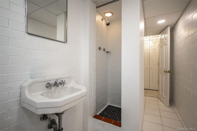 15 Stephenson Terrace, Briarcliff Manor, NY 10510