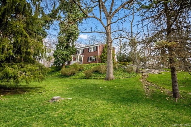 15 Stephenson Terrace, Briarcliff Manor, NY 10510