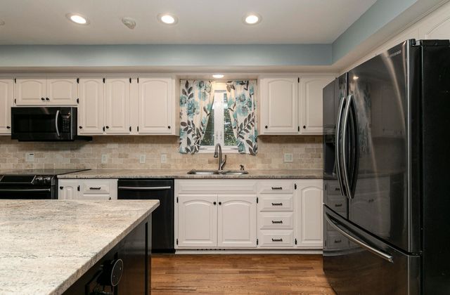 2337 S Mayfair Avenue, Springfield, MO 65804