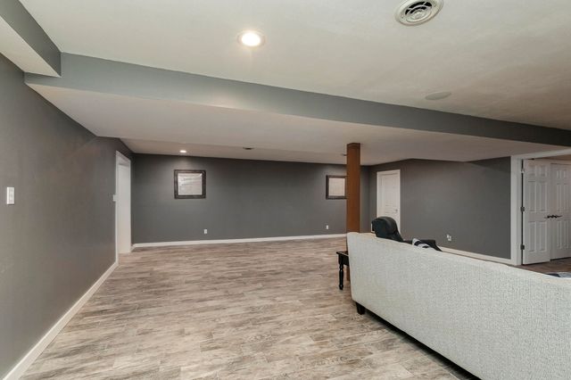 2337 S Mayfair Avenue, Springfield, MO 65804