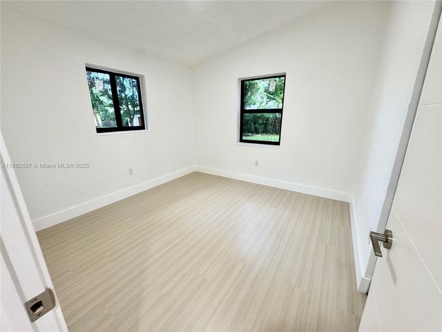 3101 NW 164th Ter, Miami Gardens, FL 33054