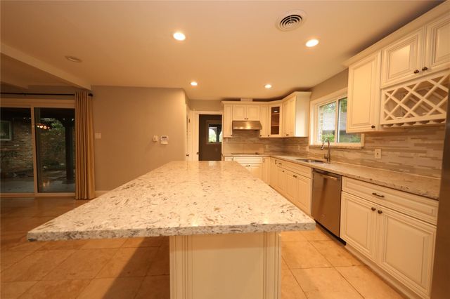 5151 Birdwood Road, Houston, TX 77096