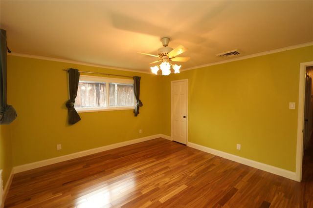 5151 Birdwood Road, Houston, TX 77096