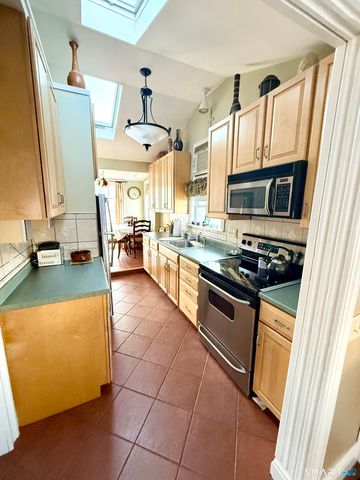 63GG Dudley Lane, Madison, CT 06443