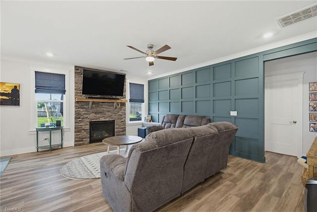 511 Brycewood Drive, Burlington, NC 27215