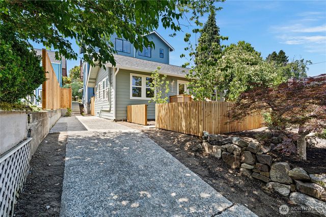 8045 19th Avenue NE, Seattle, WA 98115