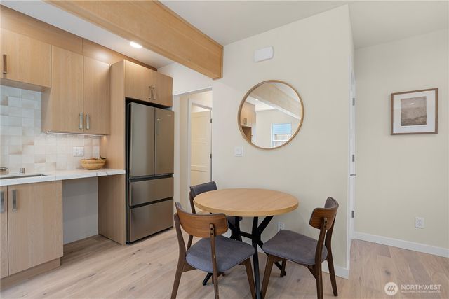 8045 19th Avenue NE, Seattle, WA 98115