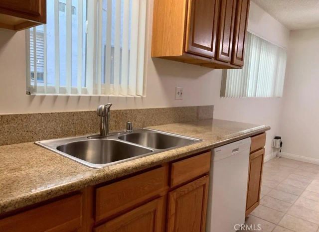 1222 Amethyst Street B, Redondo Beach, CA 90277