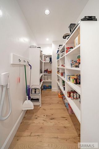 6775 S 46th E, Idaho Falls, ID 83406