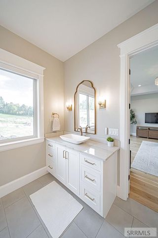 6775 S 46th E, Idaho Falls, ID 83406