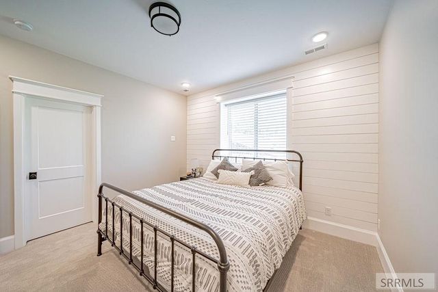 6775 S 46th E, Idaho Falls, ID 83406