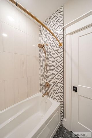 6775 S 46th E, Idaho Falls, ID 83406