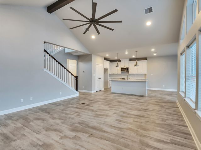 425 Amanda Circle, Tiki Island, TX 77554